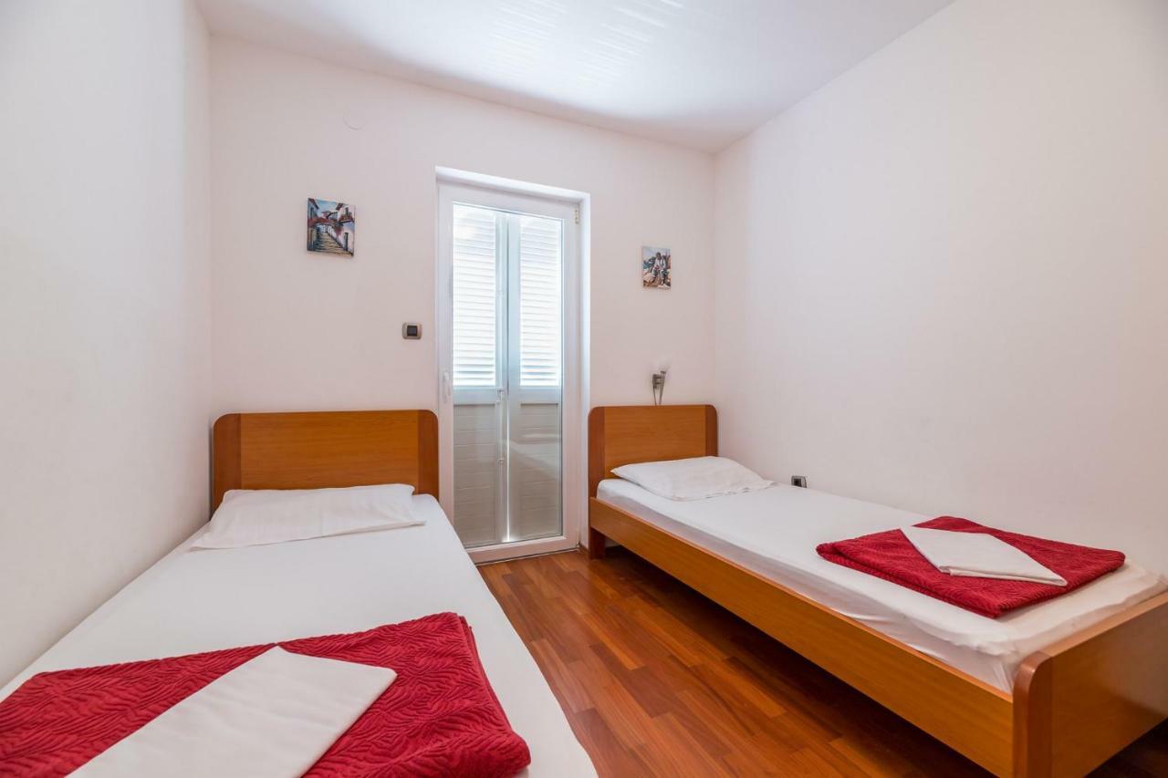 Apartments Tanja Baška Eksteriør bilde
